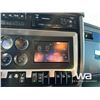 Image 20 : 2019 KENWORTH T800 T/A DUMP TRUCK