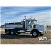 Image 2 : 2019 KENWORTH T800 T/A DUMP TRUCK
