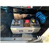 Image 28 : 2005 KENWORTH T800 T/A SLEEPER VACUUM TRUCK