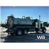 Image 3 : 2005 KENWORTH T800 T/A SLEEPER VACUUM TRUCK