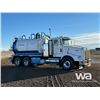 Image 2 : 1995 KENWORTH T800B T/A VACUUM TRUCK