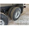 Image 43 : 2006 WESTERN STAR 4900SA TRI DRIVE TANK TRUCK