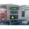 Image 10 : 2001 PETERBILT PB330 S/A 24 FT. VAN TRUCK