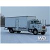 Image 2 : 2001 PETERBILT PB330 S/A 24 FT. VAN TRUCK