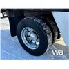 Image 42 : 2001 PETERBILT PB330 S/A 24 FT. VAN TRUCK