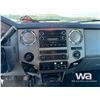 Image 8 : 2016 FORD F350 XLT CREW CAB FLATBED TRUCK