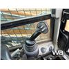 Image 17 : 2018 CASE TV380 2-SPEED COMPACT TRACK LOADER