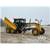 Image 2 : 2014 JOHN DEERE 772GP AWD MOTOR GRADER