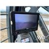 Image 9 : 2015 JOHN DEERE 250G LC HYDRAULIC EXCAVATOR