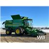 Image 2 : 2019 JOHN DEERE S790 RWA COMBINE