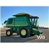 Image 2 : 2005 JOHN DEERE 9860 STS COMBINE