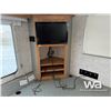 Image 10 : 2001 TRAVELAIRE 21 FT. T/A MOBILE OFFICE