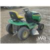 Image 3 : JOHN DEERE D110 RIDE-ON LAWN MOWER