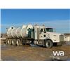 Image 2 : 2007 KENWORTH T800B TRI DRIVE VACUUM TRUCK
