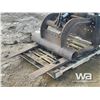 Image 8 : 60 IN. SKID STEER HYD. MAT GRAPPLE FORKS