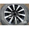 Image 7 : (4) MICHELIN 215/65R17 TIRES & RIMS