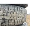 Image 8 : (4) MICHELIN 215/65R17 TIRES & RIMS