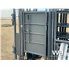 Image 8 : LIVESTOCK CHUTE WITH (20) LIVESTOCK PANELS