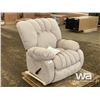 Image 2 : ULTRA PLUSH RECLINER CHAIR