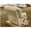 Image 3 : ULTRA PLUSH RECLINER CHAIR