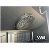 Image 8 : 3 DOOR COMMERCIAL FRIDGE