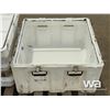 Image 8 : (2) TRANSPORT CASES
