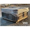 Image 2 : 6 PERSON HOT TUB