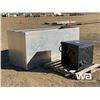 Image 11 : 8 X 3 FT. OUTDOOR CABIN HOT TUB