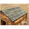 Image 8 : WOOD FRAME DOG HOUSE