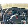 Image 13 : 2019 KENWORTH T880 TRI DRIVE SLEEPER LOG TRUCK
