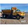Image 2 : 1996 INTERNATIONAL 4900 S/A SANDER DUMP TRUCK
