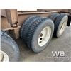 Image 18 : 1994 SUPERIOR 53 FT. TRIDEM HAYRACK LOG TRAILER