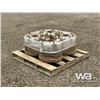 Image 1 : (4) DAYTON 6 SPOKE TRAILER HUBS