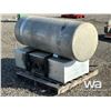 Image 3 : 379 LITER FUEL TANK & HYDRAULIC TANK