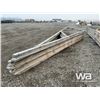 Image 2 : (15) 28 FT 5.5/12 PITCH TRUSSES
