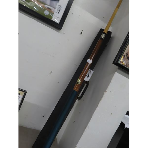 Pool Cue w/Case