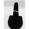 Image 2 : 14K WG Emerald and Diamond Ring w/One Oval Cut Emerald and 2 Round Cut