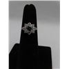 Image 2 : 14K WG Diamond Ring w/One Round Cut Diamond and 8 Round Diamonds 2.5g