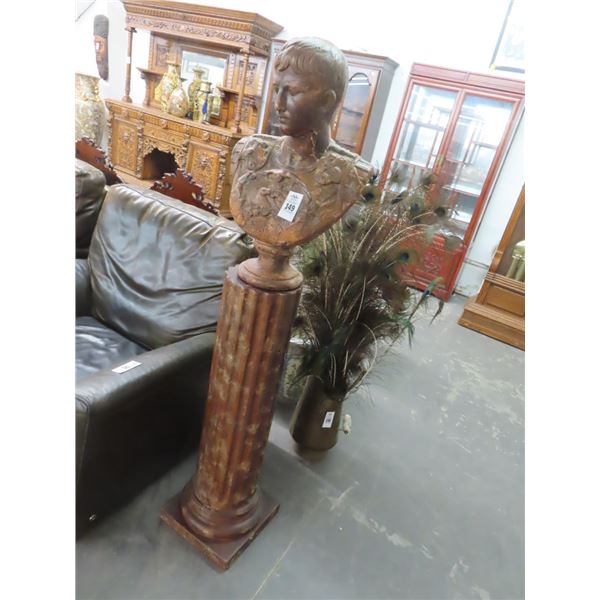 Column Pedestal w/Greek Bust Décor