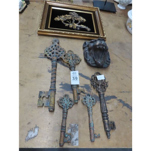 Skelton Key Décor, Gargoyle, Framed Bonsai