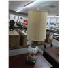 Image 1 : Vintage Lamp