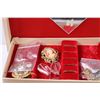 Image 2 : Vintage Jewelry Box - 10" x 7" x 3.5"