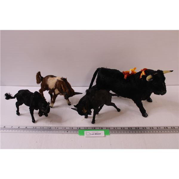 (4) Vintage Belmonte Bull Figurines - Some Wear