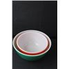 Image 4 : (2) Vintage Pyrex Nesting Bowls Red & Green- 8.5" & 7.25"