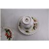 Image 2 : (4) Fine China Dining Pieces (2 Dishes of Royalty "Noel", Royal Albert Teacup & Saucer "Uletide")