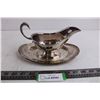 Image 1 : Vintage Silver Plated Gravy Boat and Platter