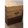 Image 4 : * Vintage Steamer Trunk - Some Wear - 32" x 18" x 20"