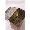Image 3 : MacDonald Tea Tin - 7" x 6.5" x 4"