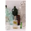 Image 3 : (19) Vintage Glass Bottles - Assorted