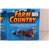 Image 3 : (2) ERTL Massey-Ferguson 3120 Tractor & Case International 7270 Tractor - Die Cast 1:64 Model Scale